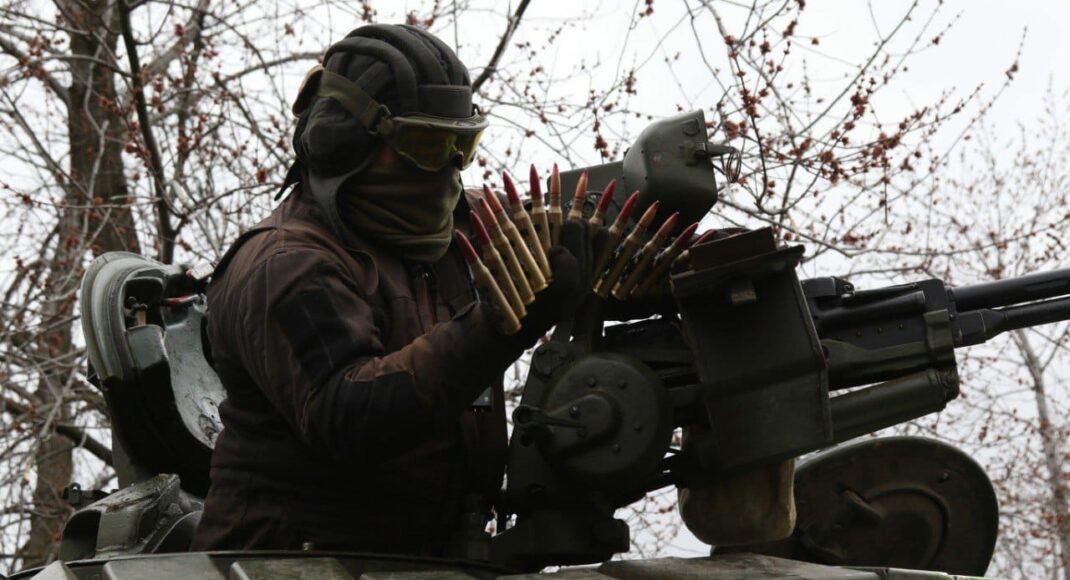 Українські військові просуваються на окремих ділянках під Бахмутом, - Череватий
