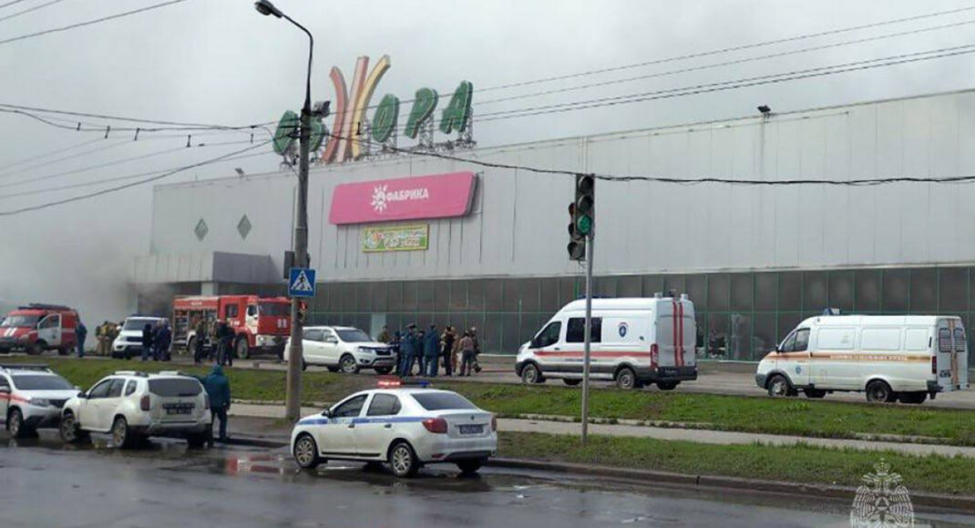 В оккупированной Макеевке горел супермаркет "Обжора"