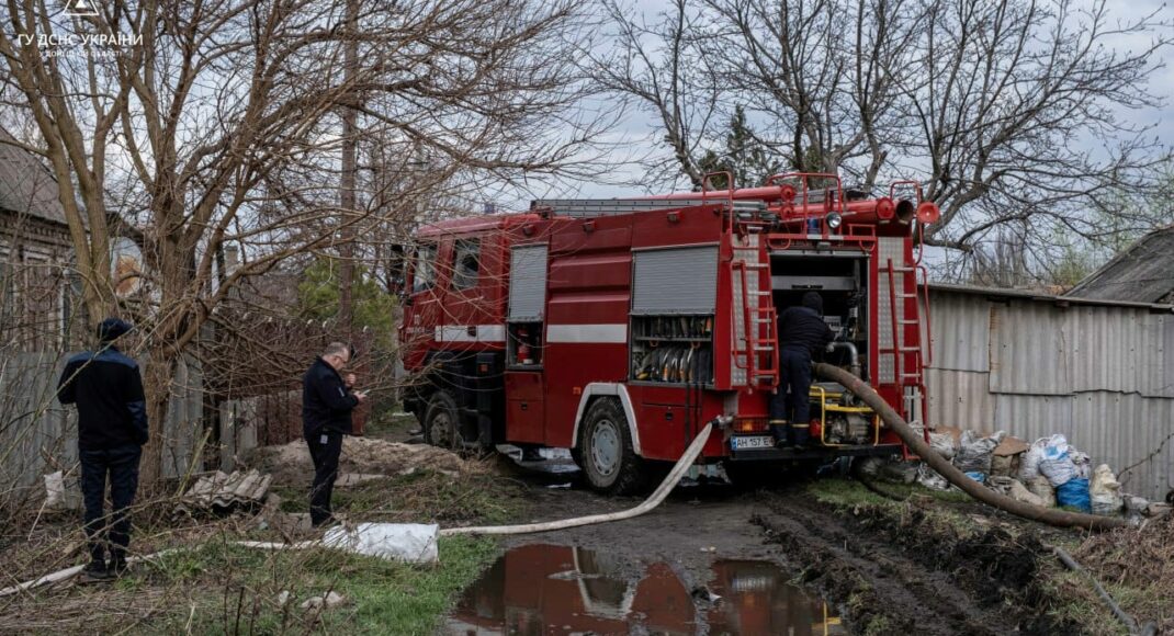 Спасатели Донетчины продолжают ликвидировать последствия подтопления в Краматорске