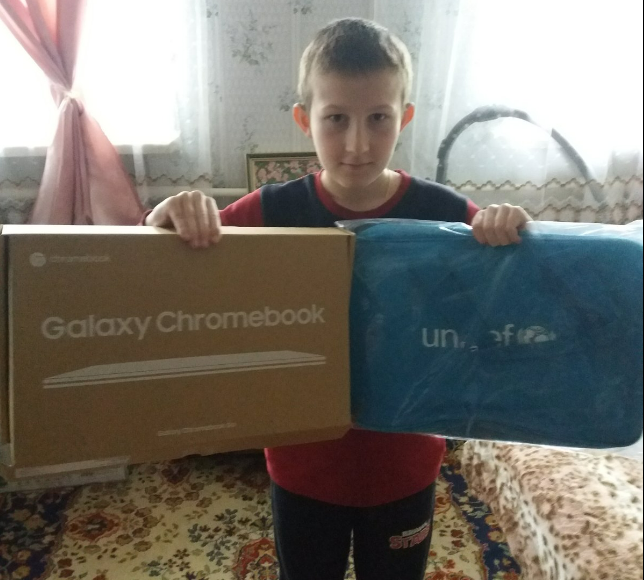 Школярі Авдіївки отримали комп'ютерну техніку від ЮНІСЕФ