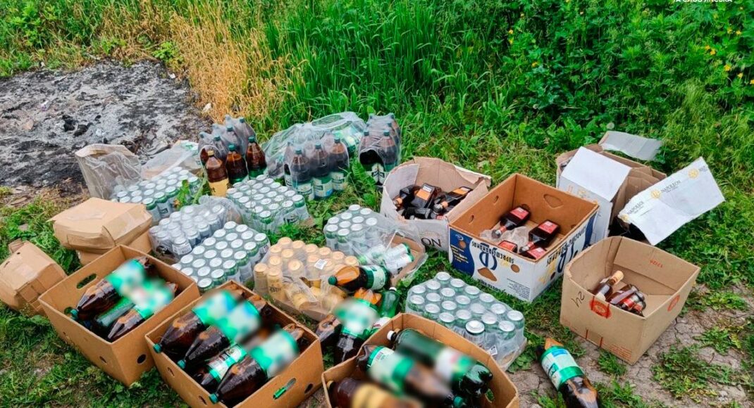 В Донецкой области во время проверки транспортных средств полицейские изъяли у водителей более 546 литров спиртной продукции
