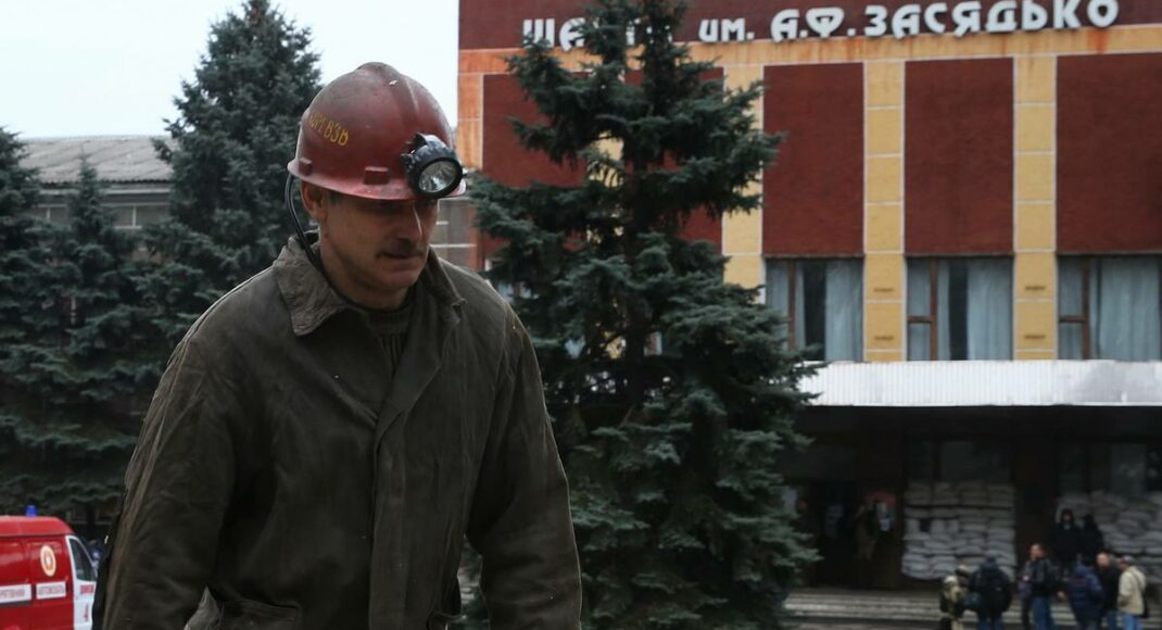 В оккупированном Донецке были обесточены две шахты, горняки оставались под землей