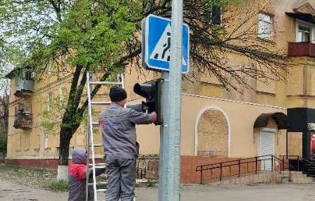 В Краматорске коммунальщики возобновили работу пешеходных светофоров