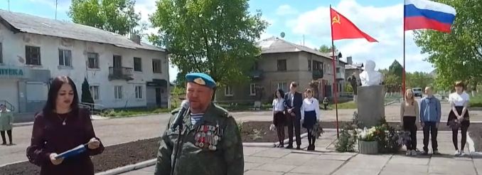 В Новодружеске на оккупированной Луганщине вернули памятник Ленину, который ранее был декоммунизирован