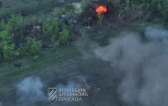Українські військові показали ліквідацію ворога в посадках Бахмута: відео