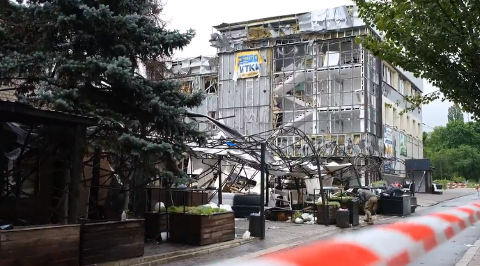 Поліція підбила підсумки роботи по завершенню пошуково-рятувальної операції після ракетного удару у Краматорську: відео