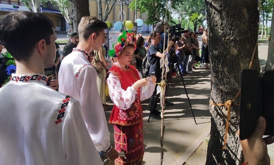 Пам’яті бійців полку "Азов": у Миколаєві відкрили тематичну виставку