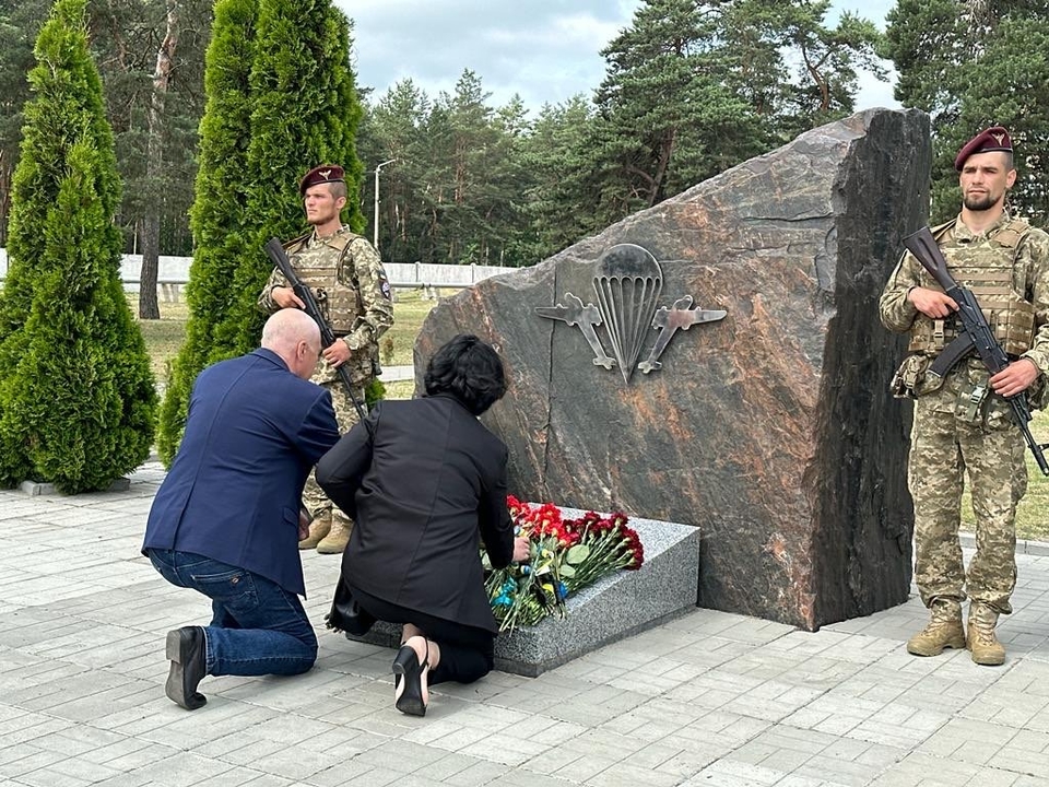 загиблі десантники у Луганську, 2014 рік