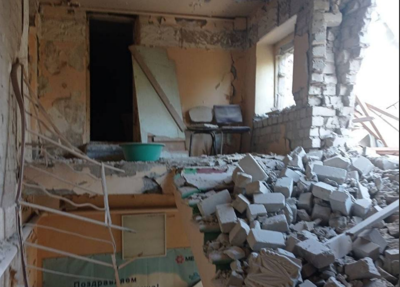 Оккупанты обстреляли городскую больницу Авдеевки: фото