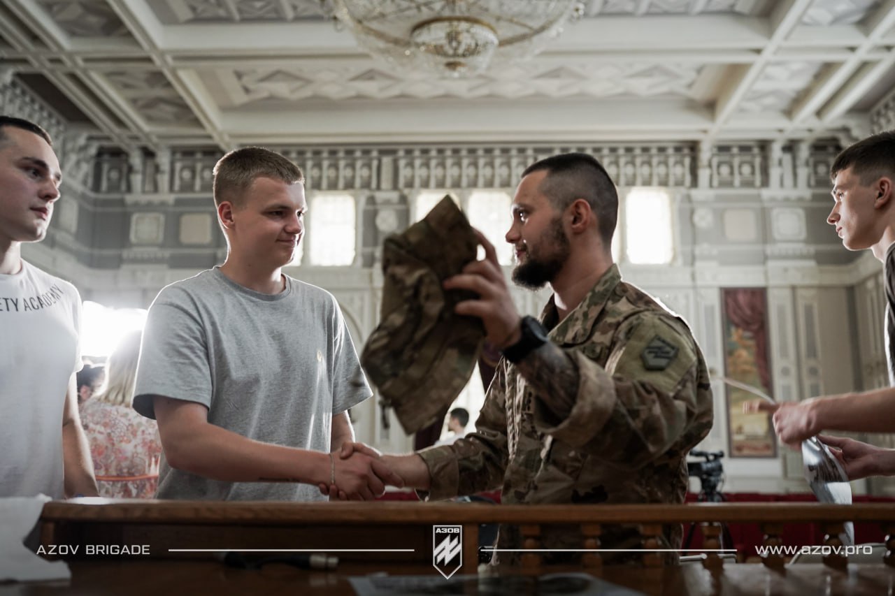 Азовці провели серію зустрічей зі студентами провідних вищих навчальних закладів у Києві