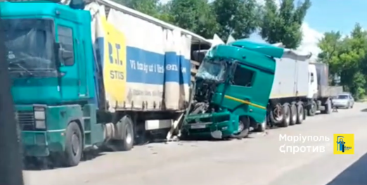 У Маріуполі при перевезенні ворожого БК сталося ДТП: відео