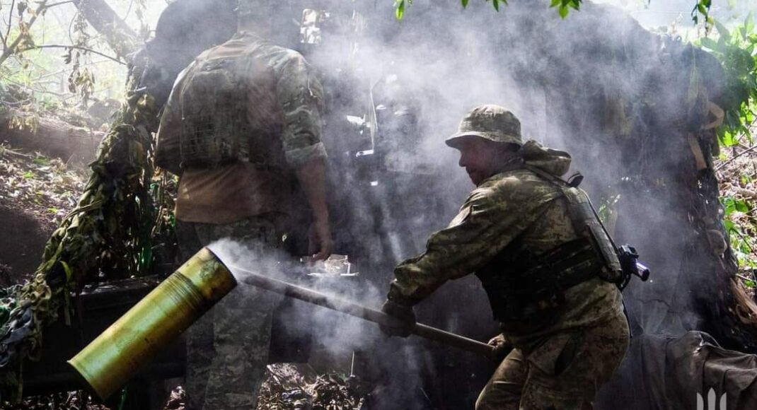 Ворог намагається прорвати лінію оборони в певних місцях Луганщини, — Лисогор
