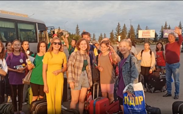 Школярів з підконтрольної окупантам "днр" частини Донеччини відправили на канікули у Бурятію