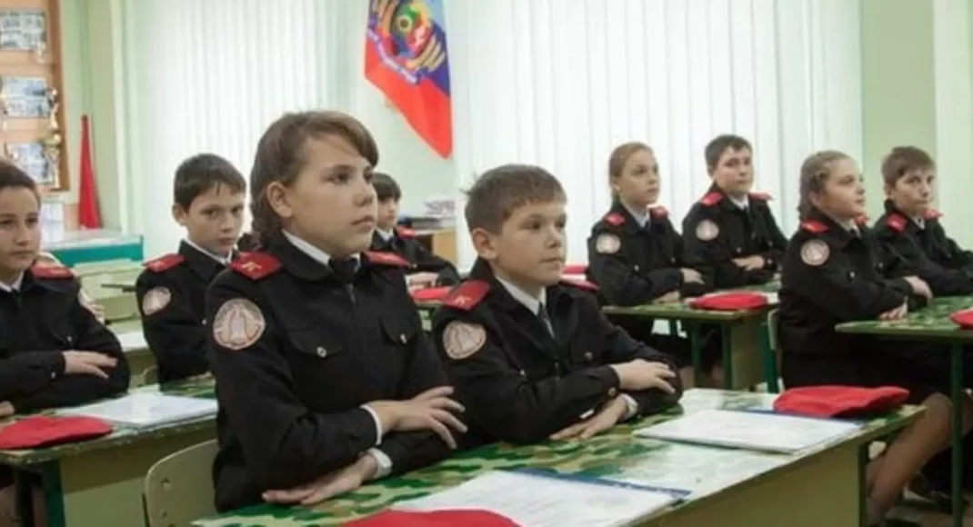 Росіяни у школах ТОТ Луганщини будуть викладати так звану історію "лнр"