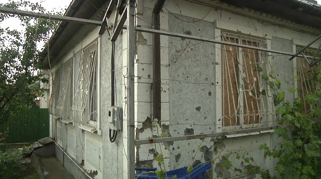 Курахове зазнало артобстрілу з боку росіян, поранено подружжя