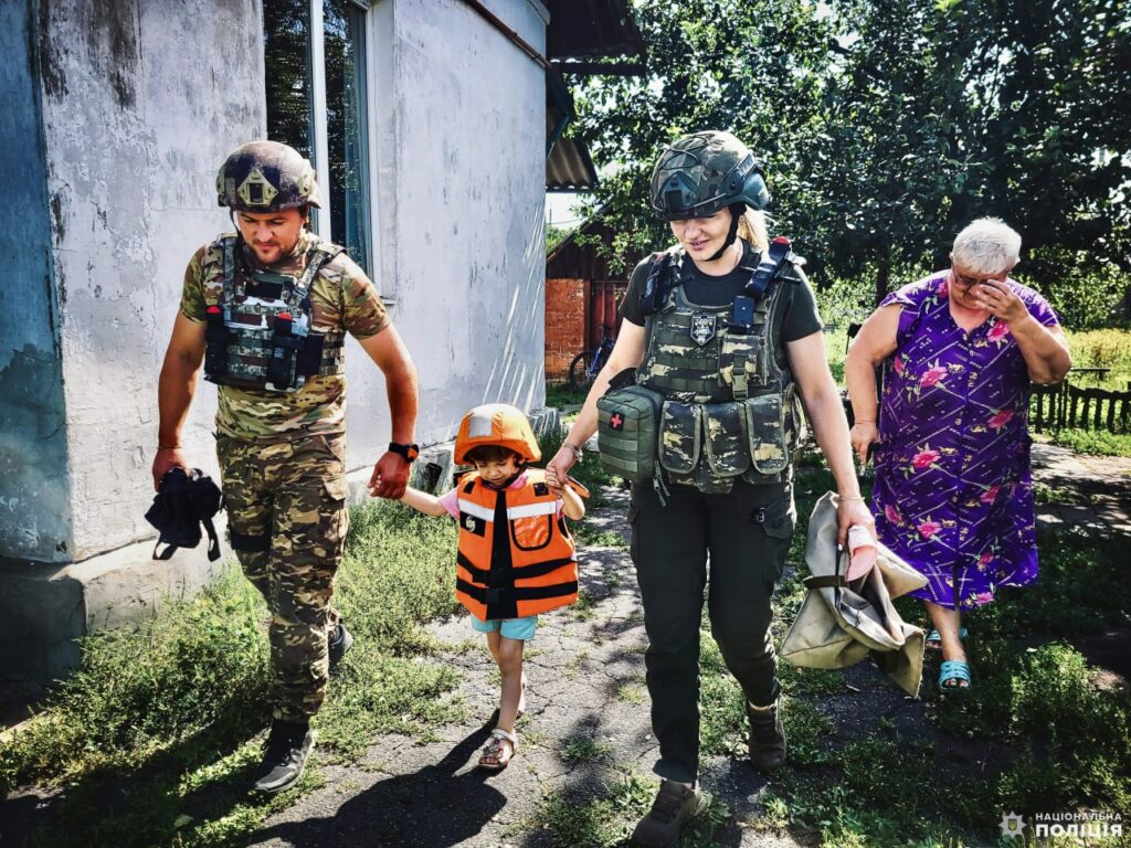 З Торецької громади білі янголи евакуювали ще дві родини з дітьми
