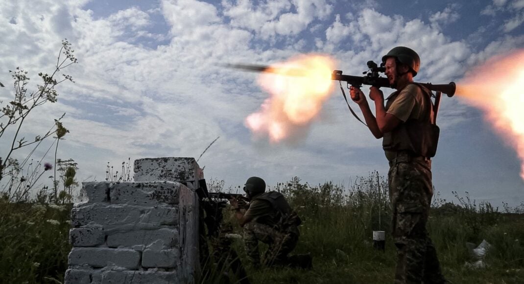 4 склади з боєприпасами і два бліндажі росіян знищені на нашій ділянці фронту, - Череватий