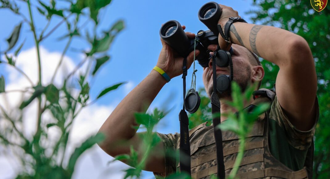 На Луганщині під вогнем артилерії ворога вся лінія фронту