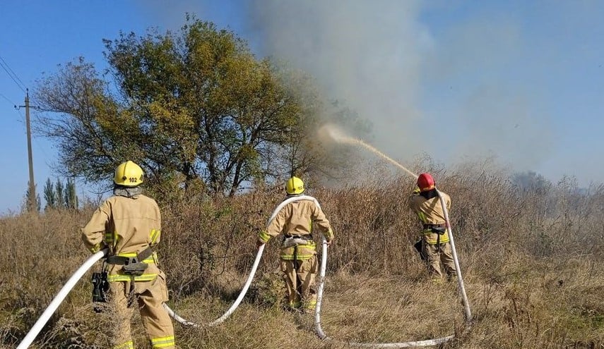 У Донецькій області рятувальники ліквідували 21 пожежу протягом доби, один мешканець Краматорська загинув