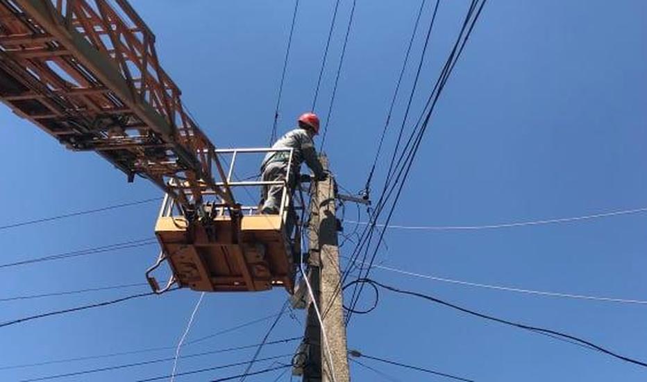 На Донеччині за тиждень електропостачання відновили у 51 населений пункт