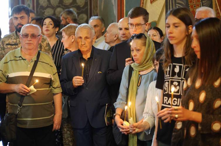 У Києві попрощалися українським вченим, релігієзнавцем та колишнім полоненим невизнаної "днр": фото