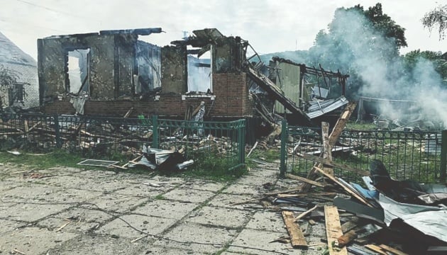 На Луганщині у Невському дві авіабомби ФАБ-500 вибухнули на території домоволодінь