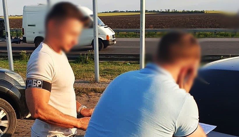 Працівнику Донецького ТЦК повідомили про підозру за незаконні нарахування та виплати