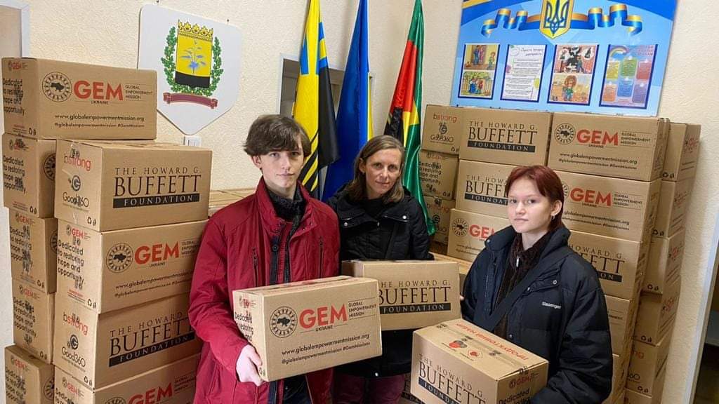 В Киеве семейные продуктовые наборы выдают ВПЛ из Донецкой области