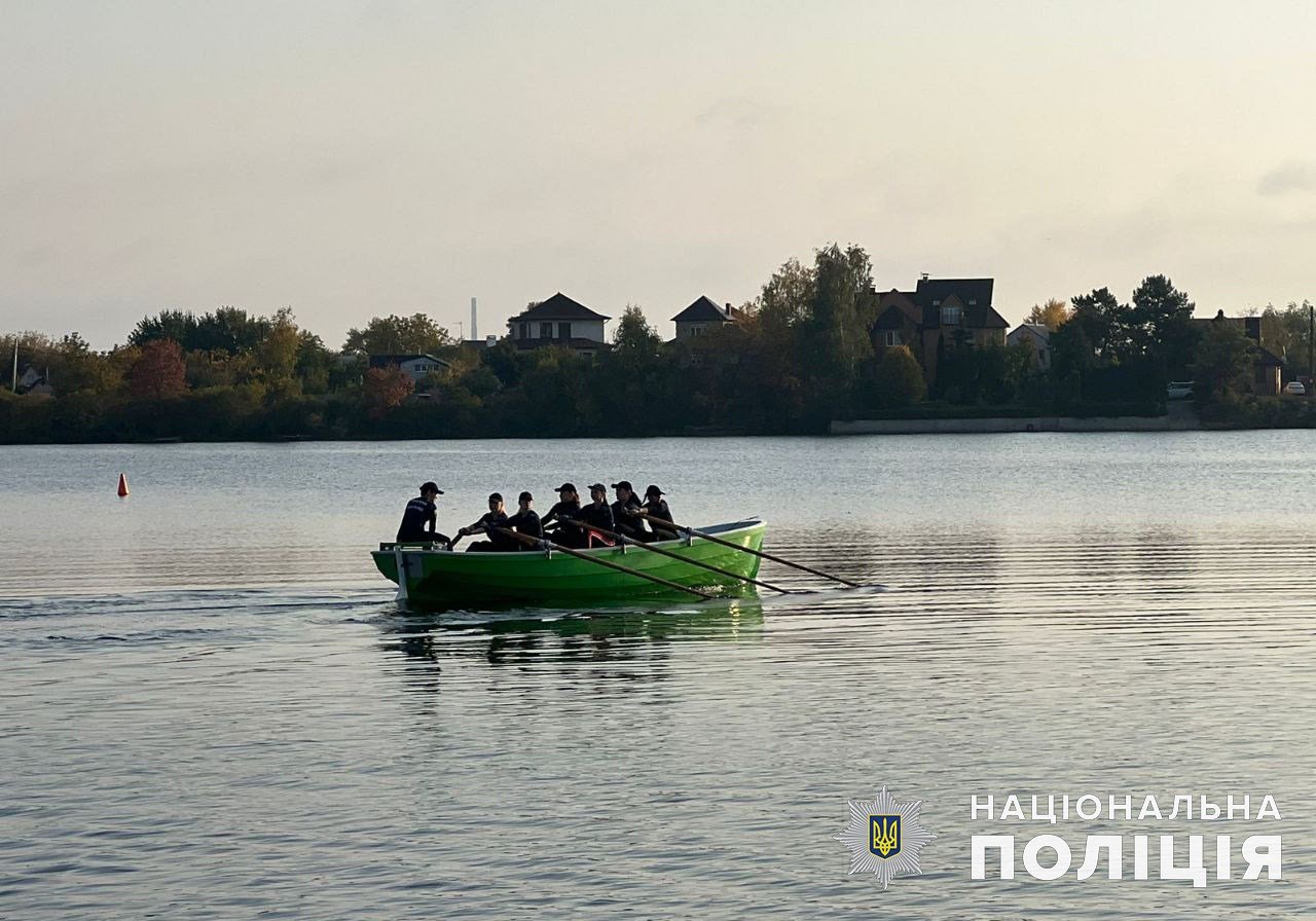 Команда поліціянток Донеччини з символічною назвою здобула Кубок України на змаганнях з веслування