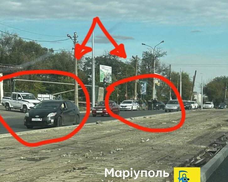 В оккупированном Мариуполе обыск автотранспорта проходит с применением собак