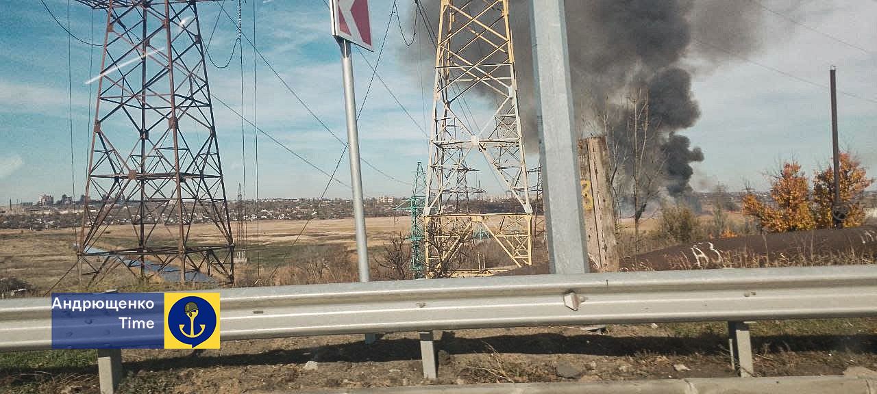 В окупованому Маріуполі спалахують пожежі через розмінування біля Азовсталі