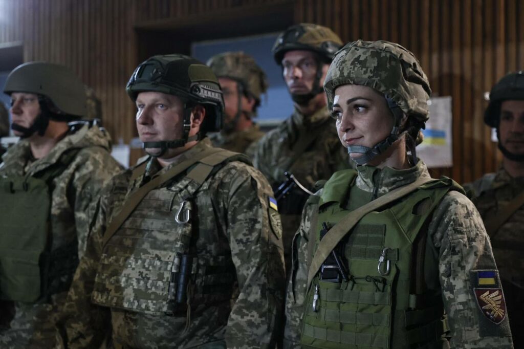Сирський та Умєров відвідали підрозділи на сході України