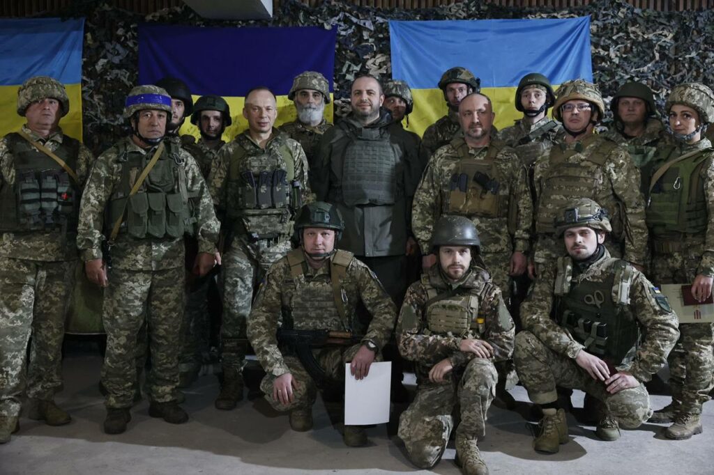 Сирський та Умєров відвідали підрозділи на сході України