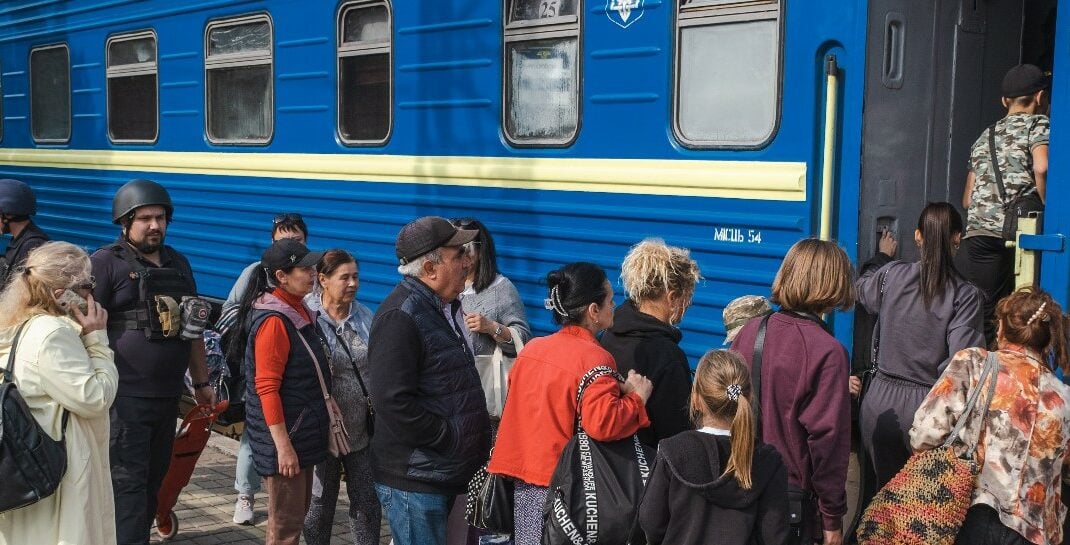 З Донеччини евакуювали ще 18 дітей