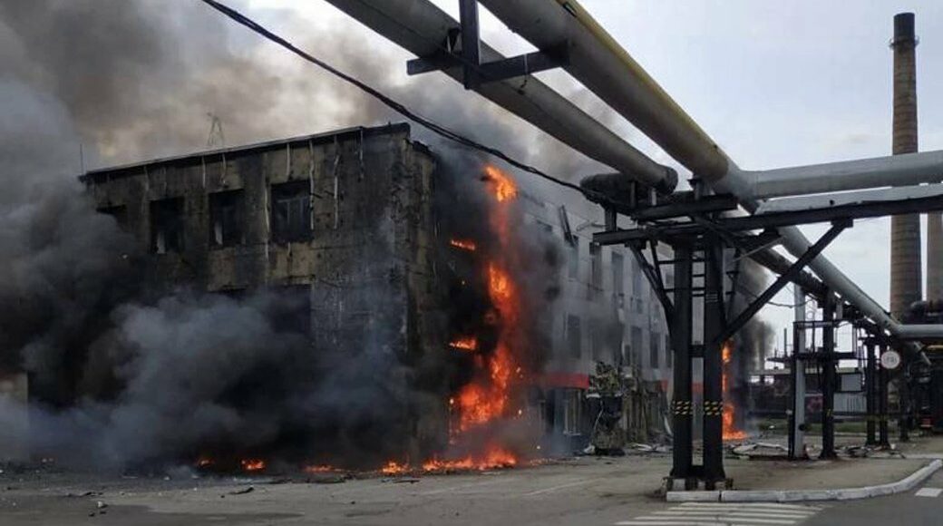Українські військові відбили ворожі штурми на Авдіївський коксохімічний завод