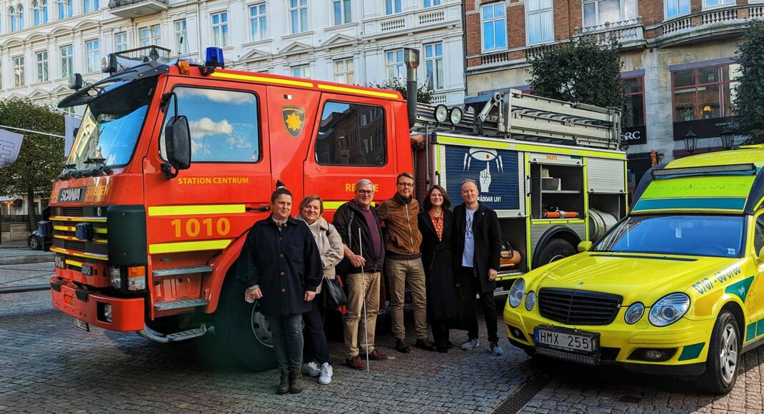 Благотворительный фонд из Швеции передал спасателям Дружковки пожарный автомобиль (фото)