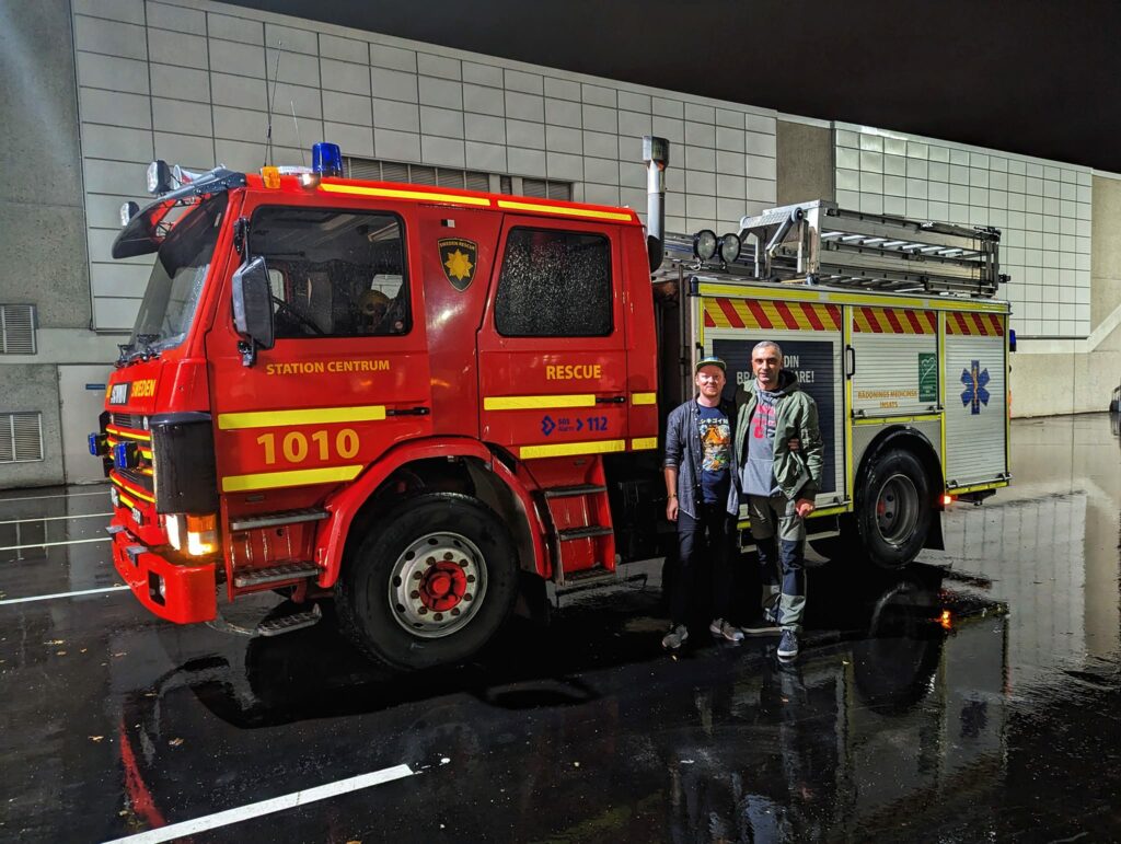 Благодійний фонд зі Швеції передав рятувальникам Дружківки пожежний автомобіль (фото)