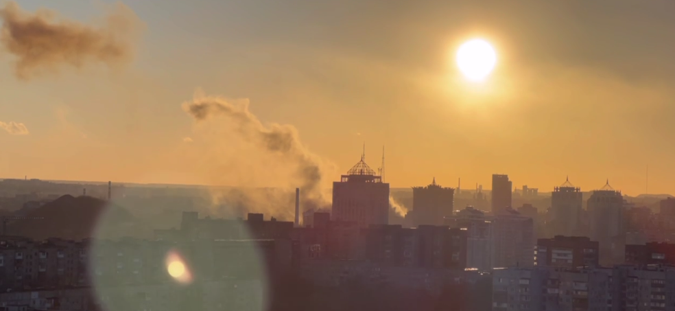 В центре оккупированного Донецка сообщают о взрывах (видео)