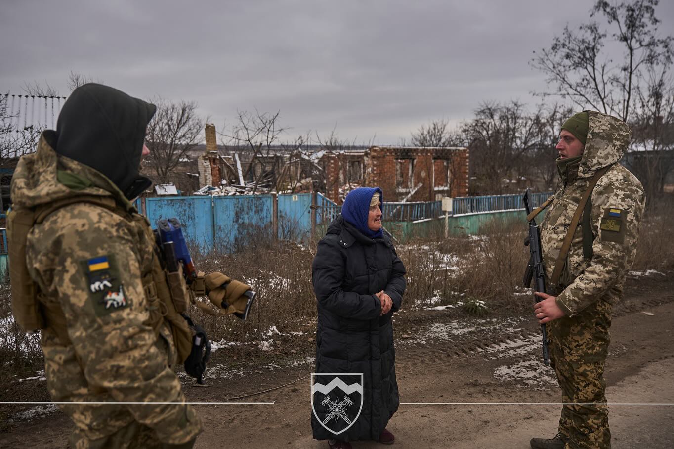 Під Соледаром ворожий дрон спалив волонтерський бус