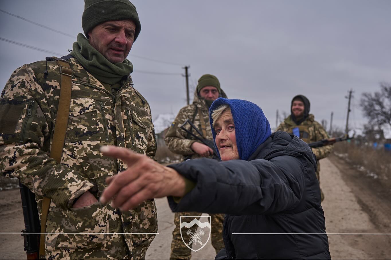 Під Соледаром ворожий дрон спалив волонтерський бус