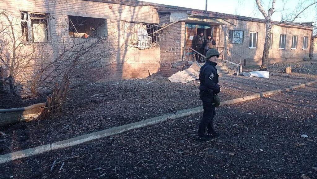 Ворог обстріляв Донеччину: пошкоджені будинки, дитячий садок