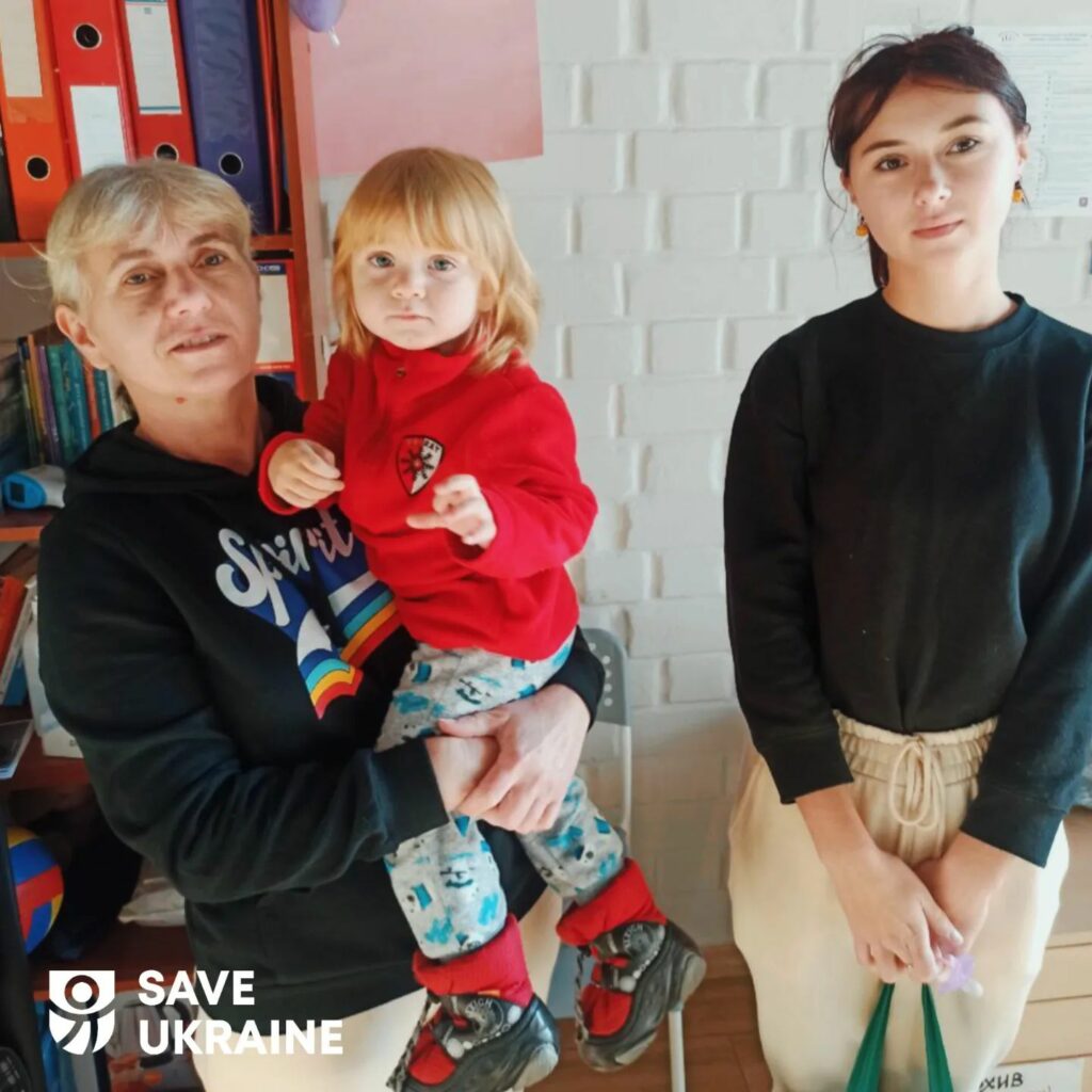 Команда "Save Ukraine" допомогла возз'єднати родину з Донеччини