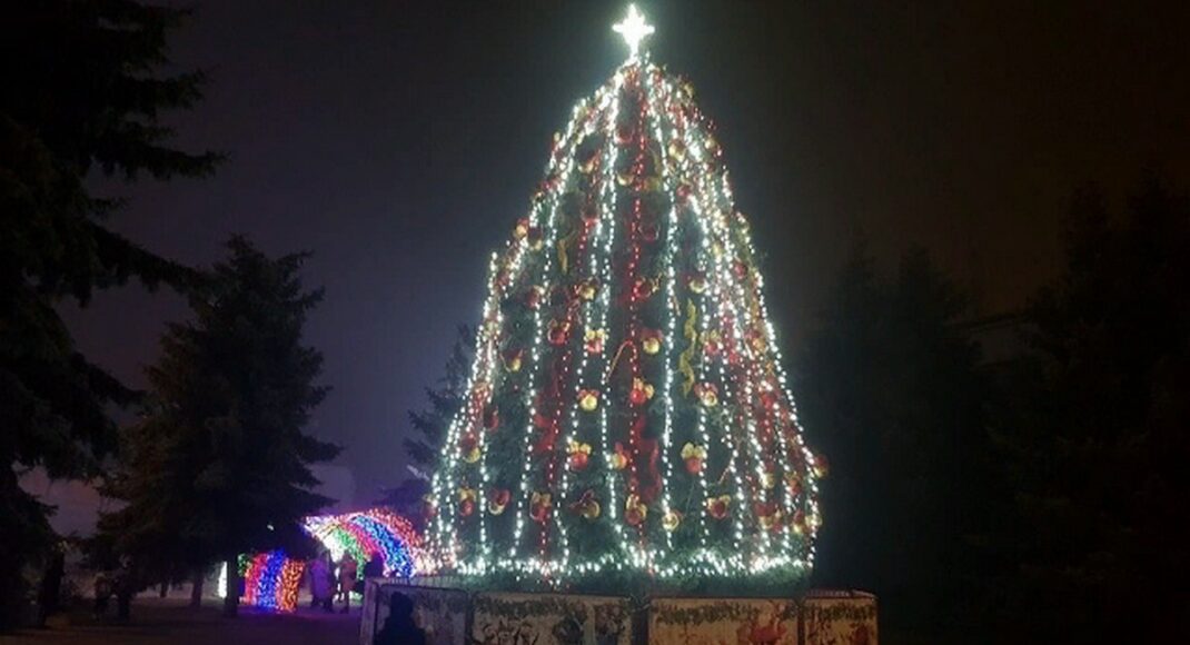 В Константиновке не будут наряжать главную новогоднюю елку