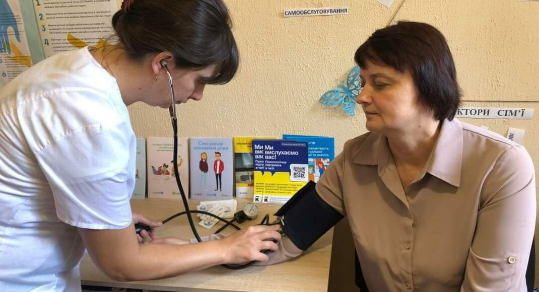 У Дніпрі переселенці з Луганщини можуть звернутися до лікарів з Рубіжного