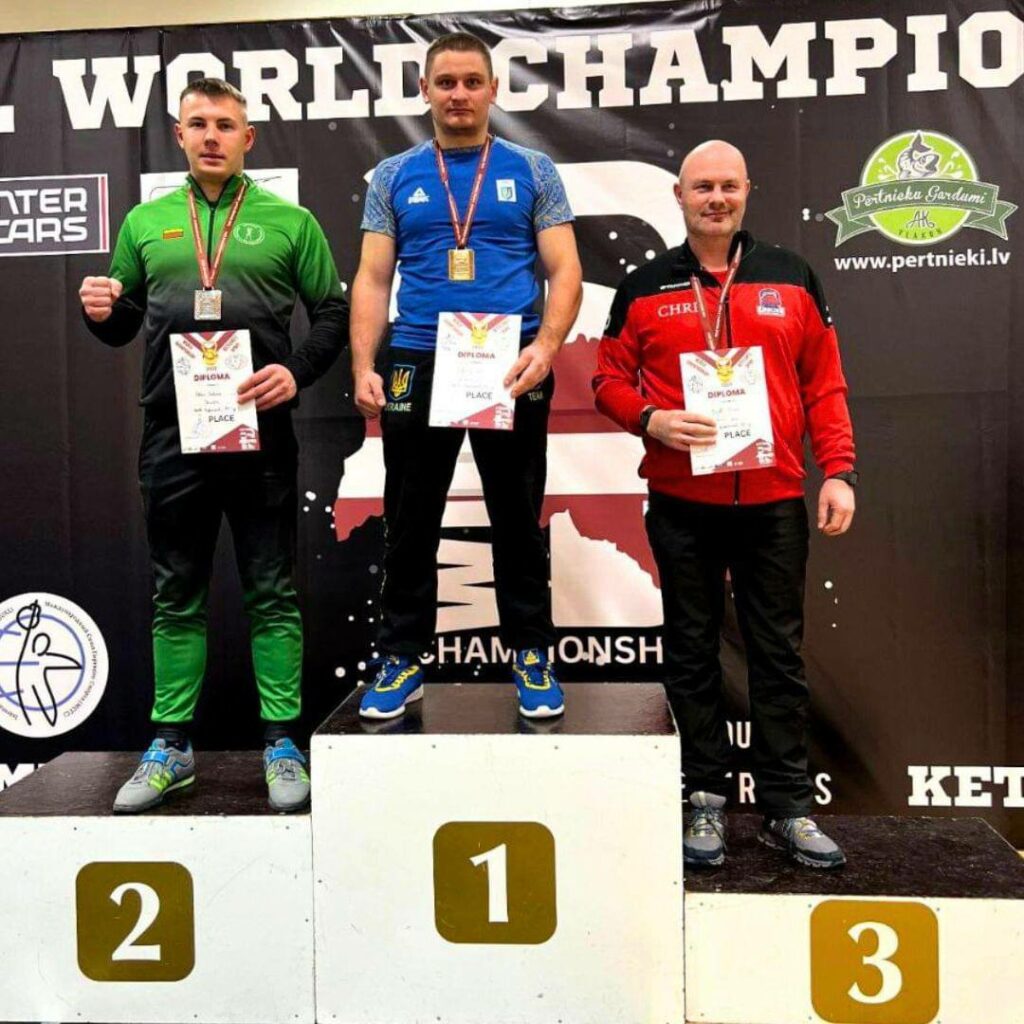 Спортсмен з Покровська Леон Білицький став чемпіоном світу з гирьового спорту і поставив новий рекорд