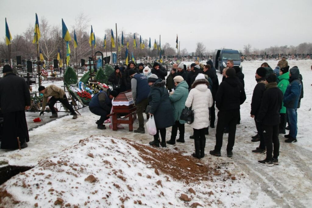 У Мирнограді попрощались із захисником України Владиславом Мельником