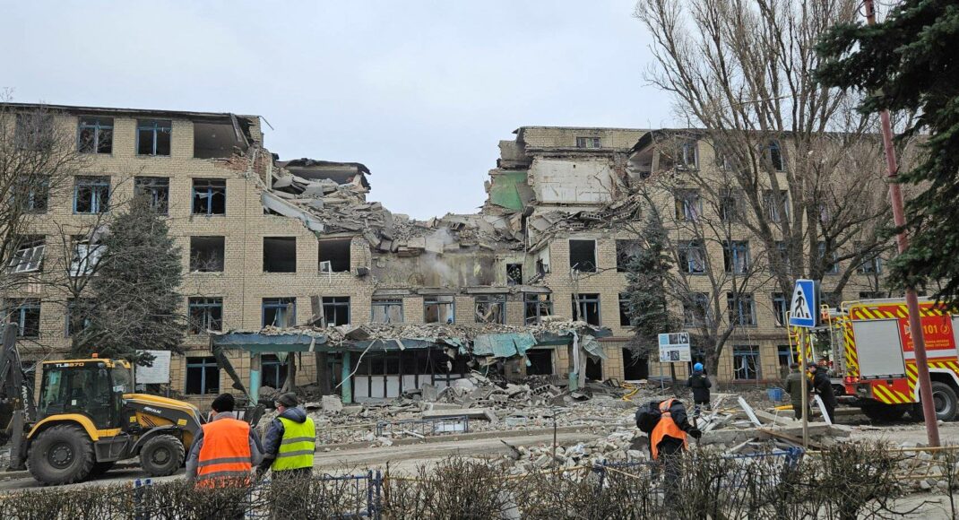 Росіяни завдали ракетного удару по центру Селидового на Донеччині