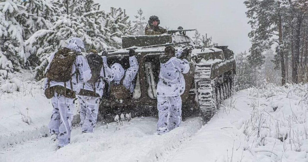 На Авдіївському напрямку українські захисники відбили 13 атак ворога