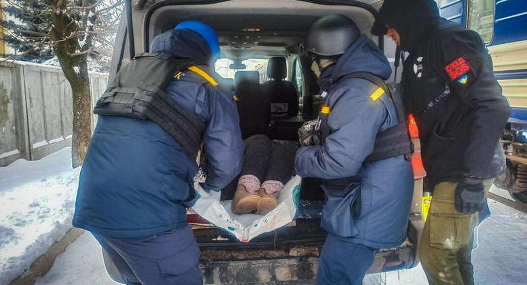Рятувальники Донеччини евакуювали 4 людей з Авдіївського напрямку, 1 чоловіка — поранено