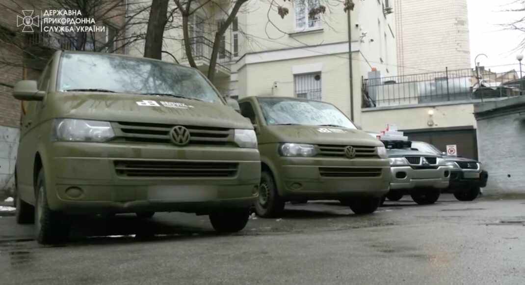Пограничникам на Луганщине передали автомобили, дроны и тепловизоры